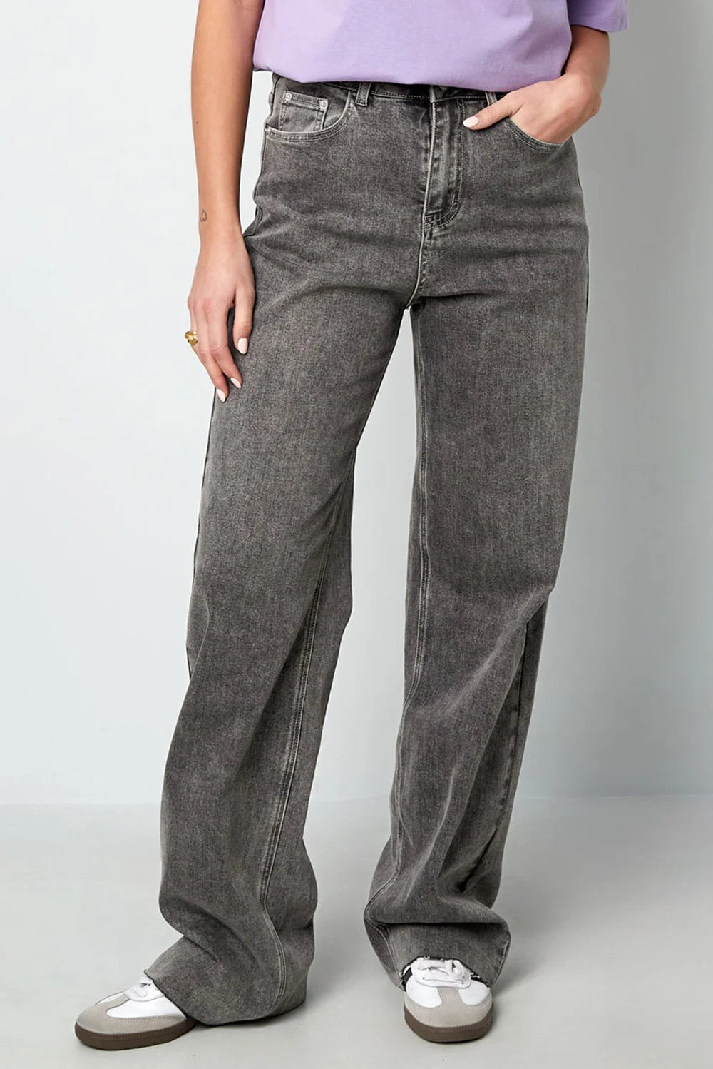 Straight Jeans