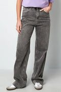 Straight Jeans
