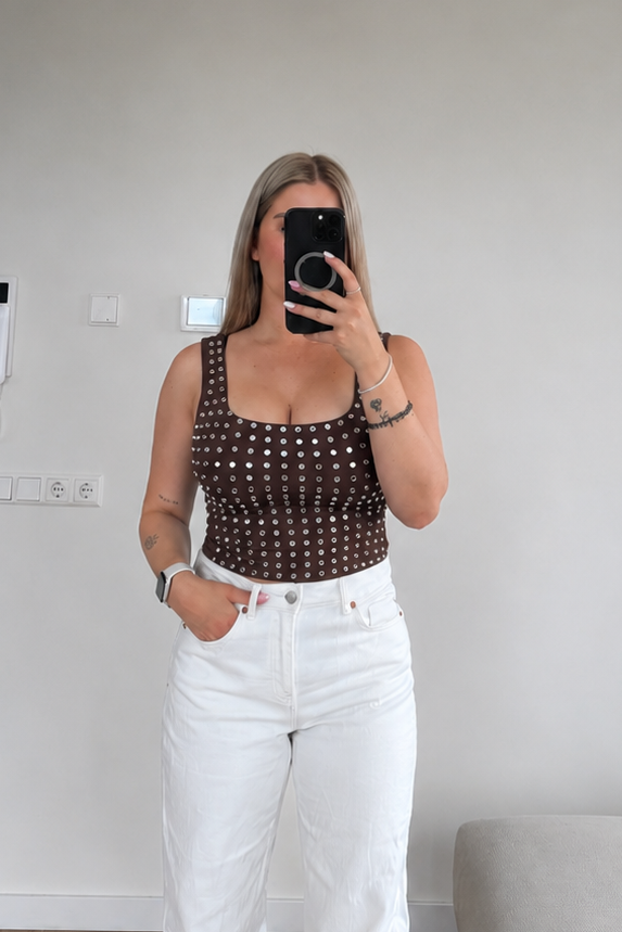 Studs Top Laag - Donkerbruin