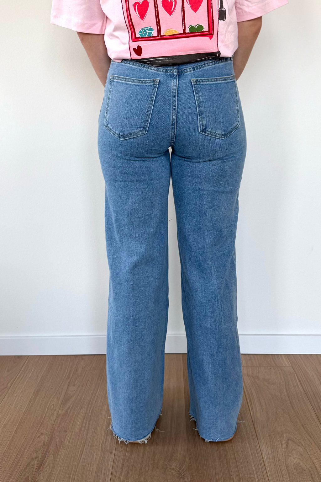Wide leg jeans